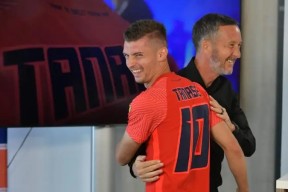 亚博体育关于转会期尤文图斯调整名单以备中超；官宣签约环节打磨；更衣室稳定；更衣室氛围转暖的信息