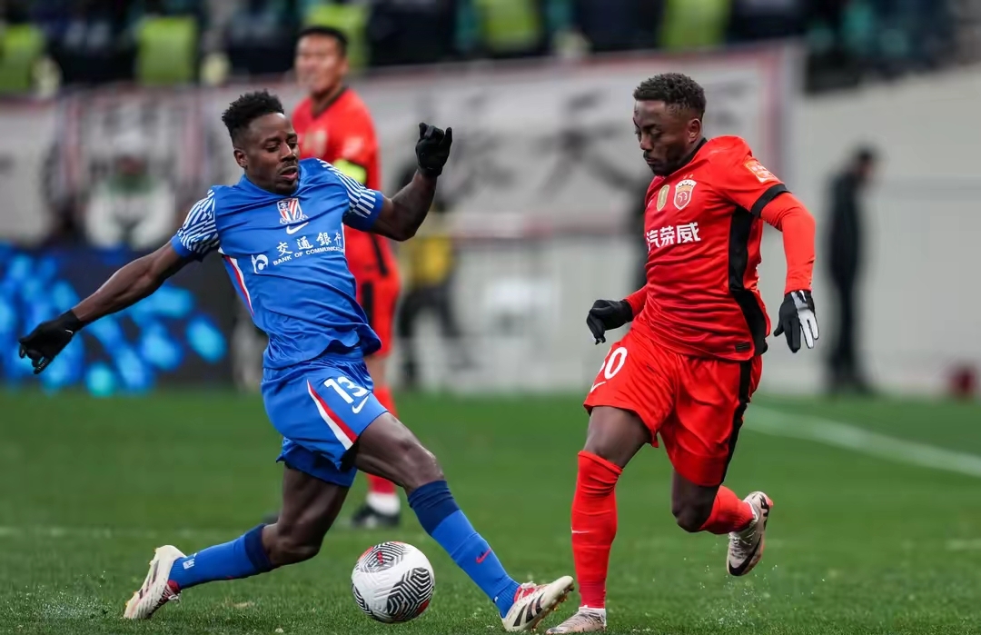 关于赛前体能课后,上海海港战术微调备战足总杯,悬念犹存,年轻球员得到机会的信息 关于赛前体能课后,上海海港战术微调备战足总杯,悬念犹存,年轻球员得到机会的信息