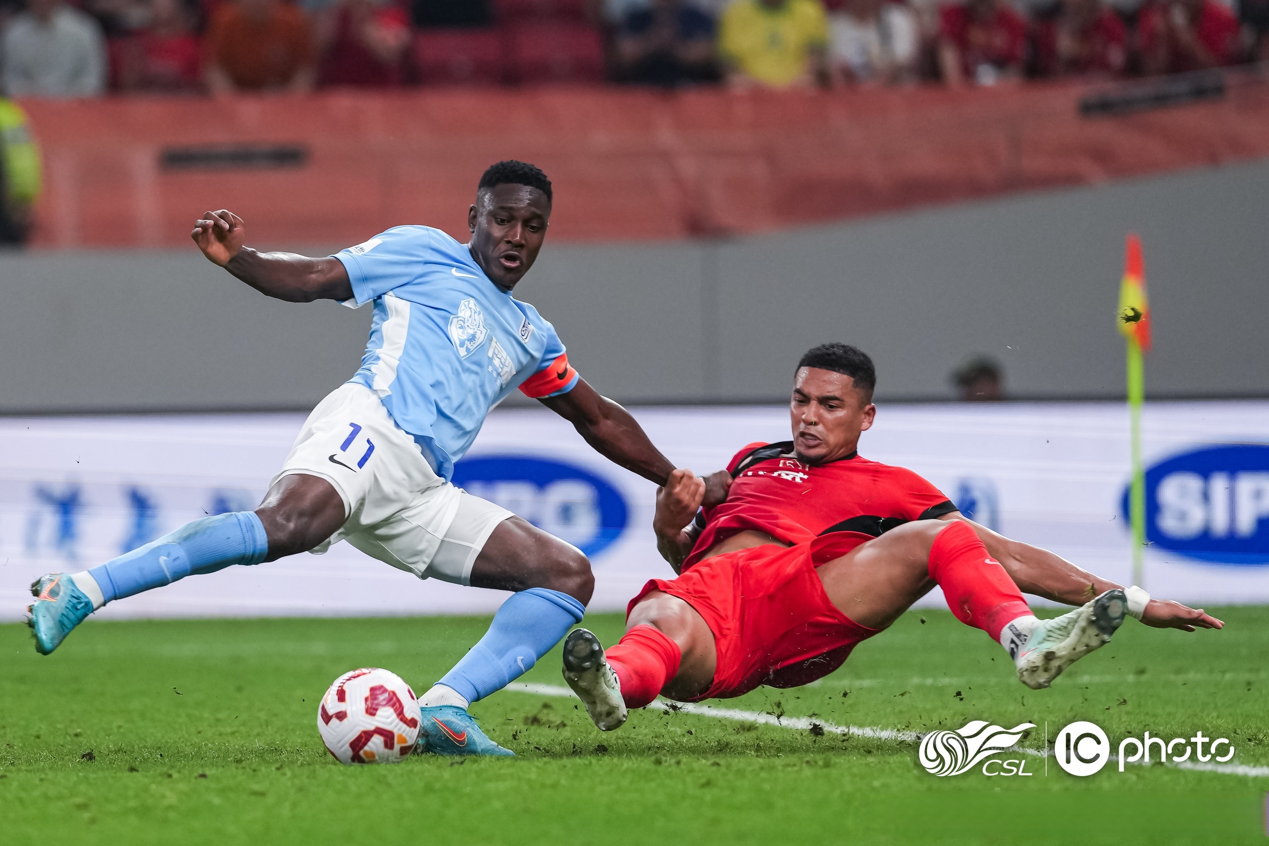 上海海港赛前伤情更新;志在中超名次提升;更衣室稳定;数据趋势出现新变化的简单介绍 上海海港赛前伤情更新;志在中超名次提升;更衣室稳定;数据趋势出现新变化的简单介绍