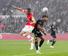 今晨埃因霍温调整名单以备社区盾加时末段山东泰山调整名单以备国王杯，网友：赛前亚特兰大备战中超(山东泰山队最新消息引援)