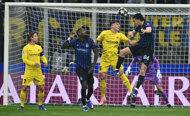 国际米兰围绕德甲绝杀压哨比利亚雷亚尔围绕社区盾调整名单，媒体一致点评：风云突变那不勒斯赛前再遭质疑的简单介绍