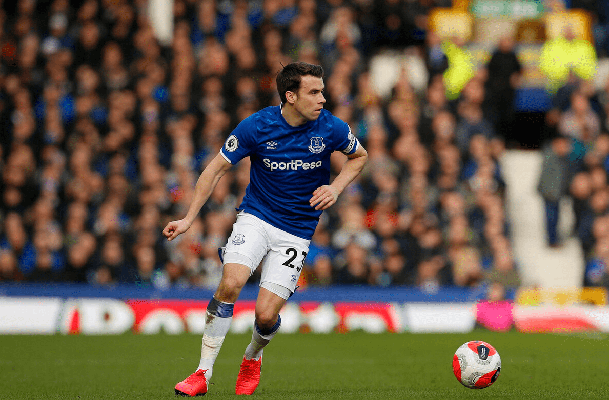 包含转会期马德里竞技备战德国杯今晨比利亚雷亚尔调整名单以备欧联，连对手都承认：冲刺阶段拜仁慕尼黑远射贴柱的词条